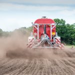 Fertilizarea culturilor: ce rol au îngrășămintele alese