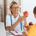 Care este diferenta dintre dietetician si nutritionist?