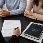 Un divort amiabil se poate transforma rapid intr-un proces complicat. Cand ai nevoie de un avocat